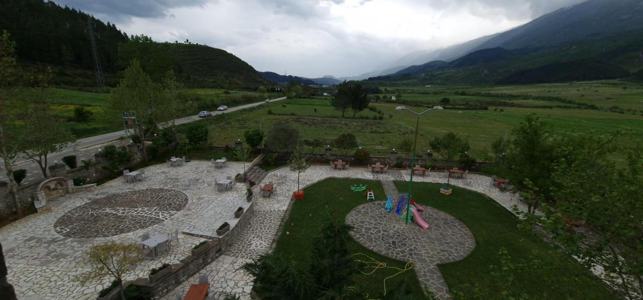 Kutal Park Inn Hotel Përmet Екстериор снимка