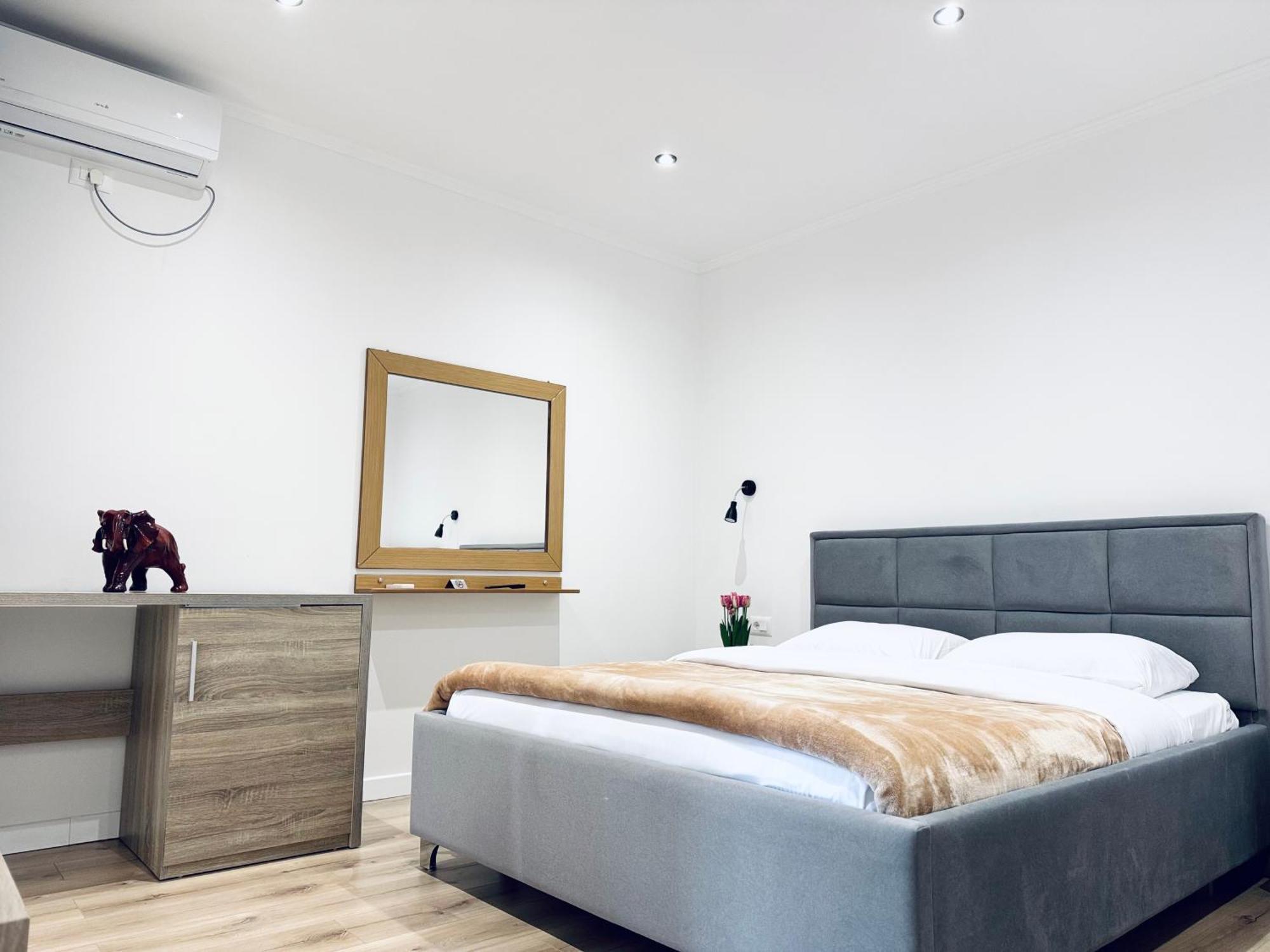 Kutal Park Inn Hotel Përmet Екстериор снимка