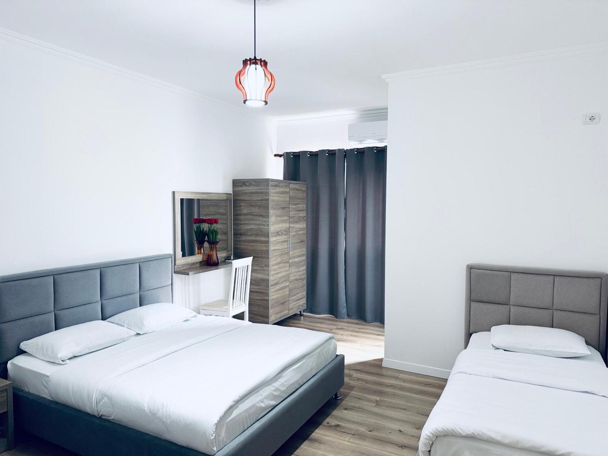 Kutal Park Inn Hotel Përmet Екстериор снимка